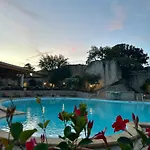 리조트 Paghe Eco Luxury Experience