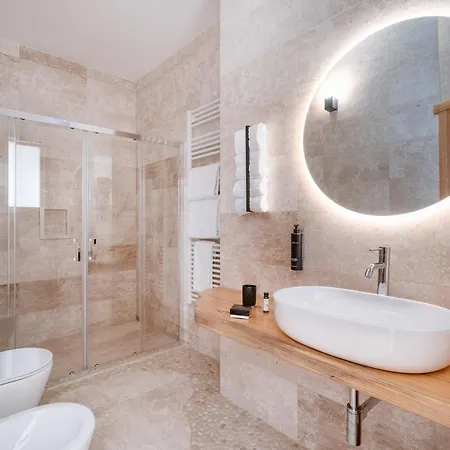 Resort Paghe Eco Luxury Experience *